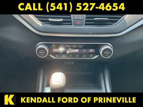 Used 2022 Nissan Altima 2.5 SR AWD/4WD image 17