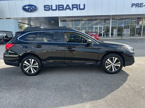Used 2019 Subaru Outback 2.5i Limited image 2