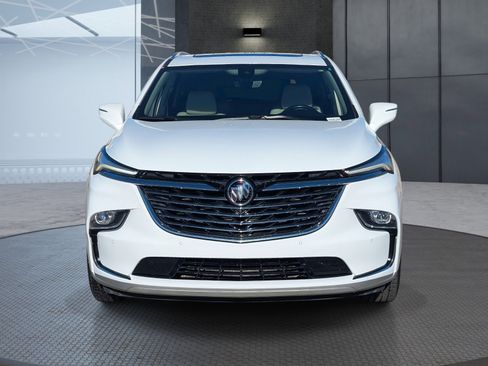 Used 2022 Buick Enclave Essence w/ Experience Buick Package image 9