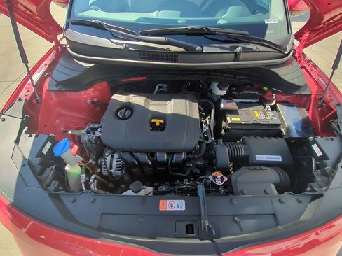 Used 2024 Kia Soul LX FWD image 35
