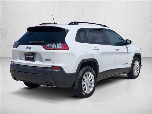 Used 2022 Jeep Cherokee Latitude Lux w/ Sun & Sound Group FWD image 5