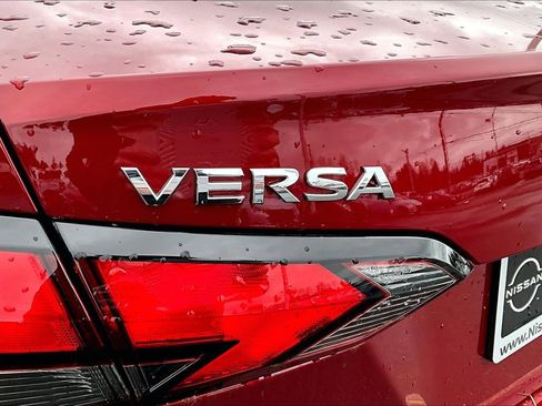 Used 2025 Nissan Versa SV w/ Trunk Package image 14