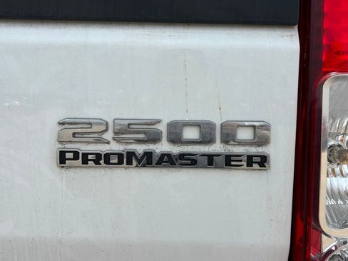 Used 2023 RAM ProMaster 2500 FWD image 6