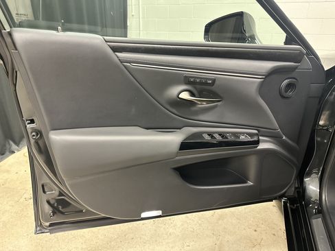 Certified 2025 Lexus ES 350 w/ Premium Package FWD image 14