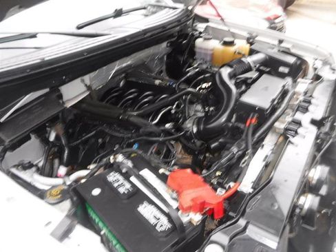 Used 2012 Ford F150 XLT w/ XLT Chrome Pkg image 18