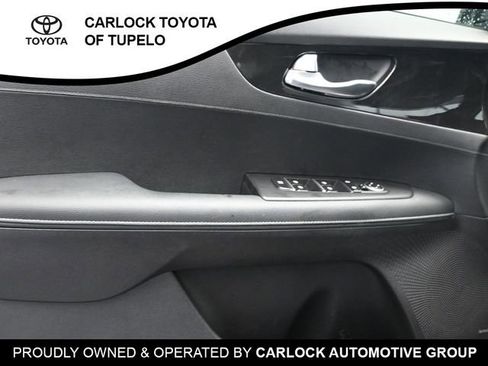 Used 2023 Kia Forte GT-Line w/ GT-Line Premium Package image 22