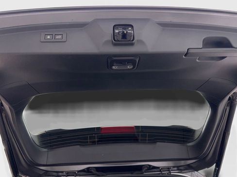 Used 2025 Subaru Outback Premium image 81