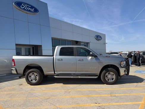 Used 2022 RAM 2500 Big Horn AWD/4WD image 13