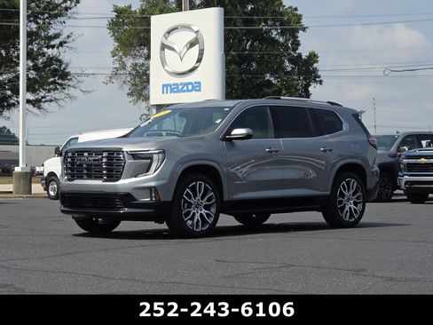 Used 2026 GMC Acadia Denali Ultimate w/ LPO, Floor Liner Package AWD/4WD image 3