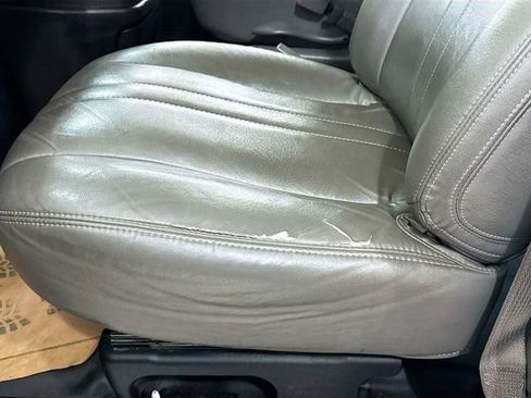 Used 2019 Chevrolet Express 3500 LS image 19