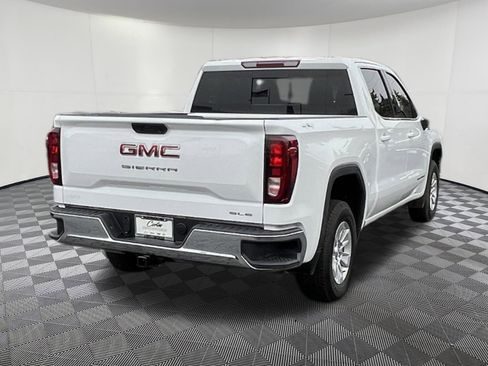 Used 2024 GMC Sierra 1500 SLE image 6