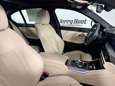 Used 2025 BMW 330i Sedan w/ Convenience Package RWD image 47