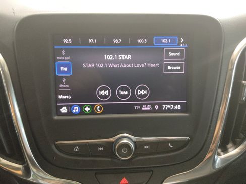 Used 2020 Chevrolet Equinox LT FWD image 25
