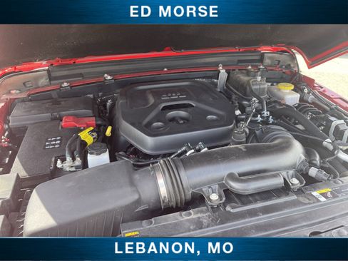 Used 2025 Jeep Wrangler Unlimited Sahara AWD/4WD image 27