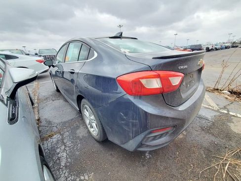 Used 2016 Chevrolet Cruze LT w/ Sun And Sound Package image 4