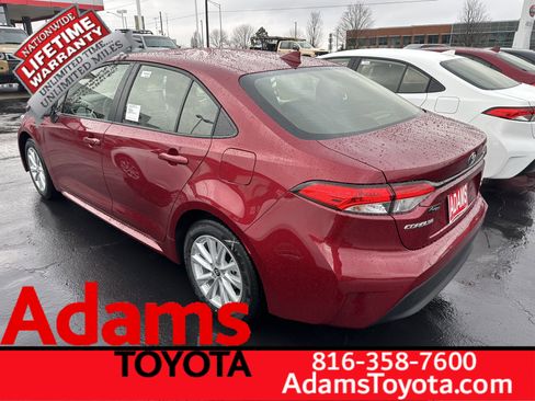 Used 2026 Toyota Corolla LE w/ LE Premium Package image 3