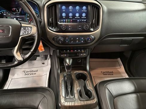 Used 2022 GMC Canyon Denali w/ Denali Black Edition Package AWD/4WD image 18