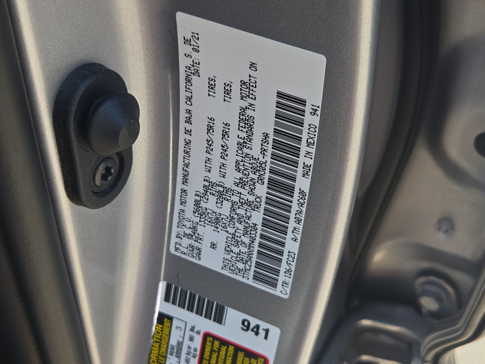 Certified 2021 Toyota Tacoma SR5 AWD/4WD image 24
