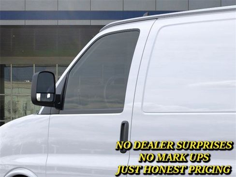 New 2025 Chevrolet Express 3500 Work Van w/ Driver Convenience Package image 12
