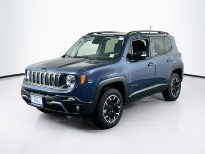Used 2023 Jeep Renegade Latitude w/ Sun/Sound Group