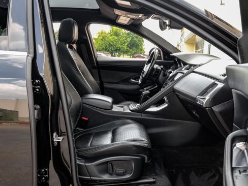 Used 2018 Jaguar E-PACE R-Dynamic S AWD/4WD image 33