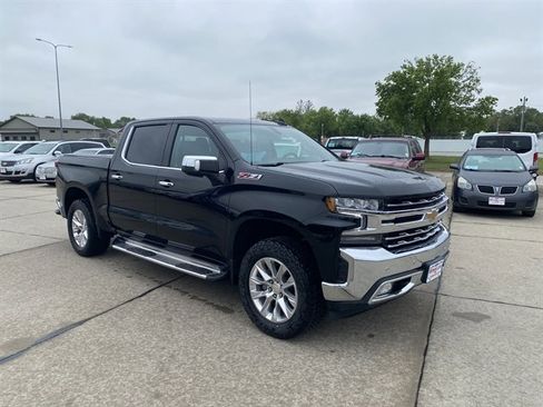 Used 2021 Chevrolet Silverado 1500 LTZ AWD/4WD image 1