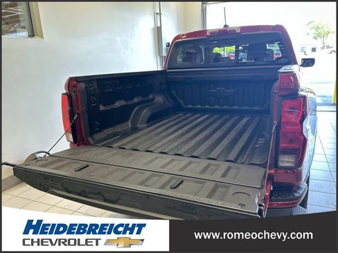 Used 2023 Chevrolet Colorado LT w/ LT Convenience Package AWD/4WD image 15