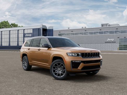 New 2026 Jeep Grand Cherokee L Summit w/ Obsidian Package AWD/4WD image 5