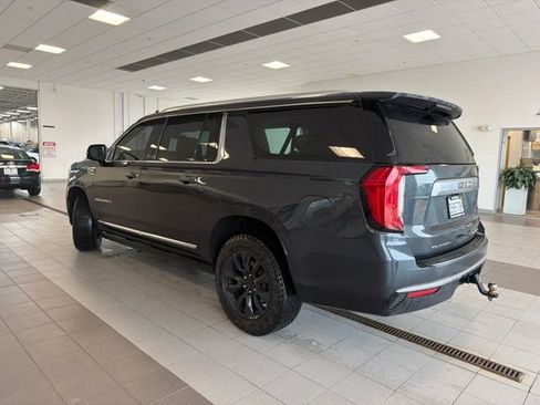 Used 2021 GMC Yukon XL Denali w/ Denali Premium Package AWD/4WD image 4