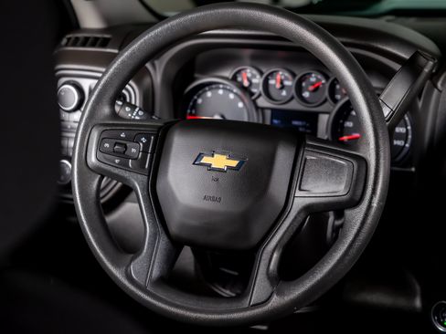 Used 2025 Chevrolet Silverado 3500 W/T AWD/4WD image 32
