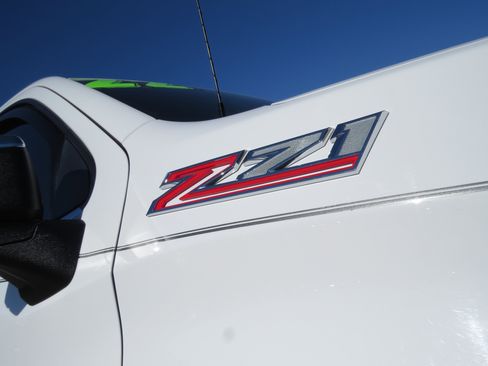 Certified 2022 Chevrolet Silverado 1500 LTZ w/ Z71 Off-Road Package image 12