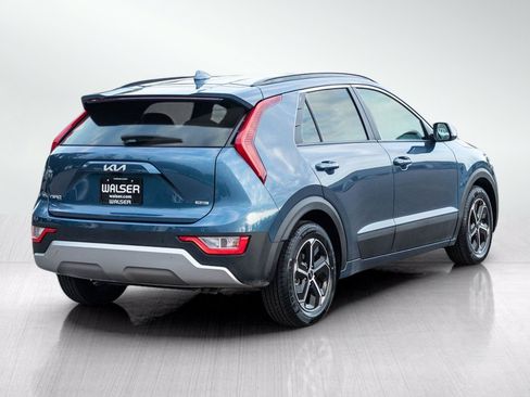 Used 2023 Kia Niro EX w/ EX Cold Weather Package FWD image 6