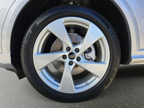 New 2025 Audi Q5 Premium Plus image 33