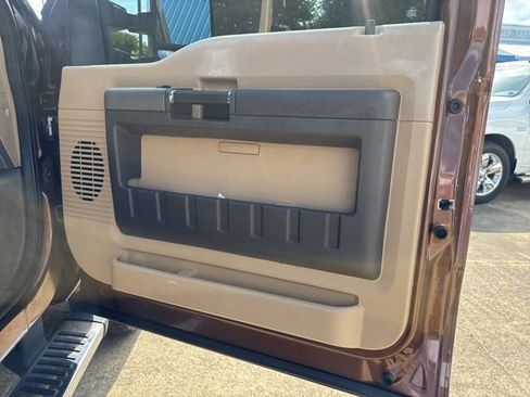 Used 2011 Ford F250 Lariat w/ Lariat Ultimate Pkg AWD/4WD image 20