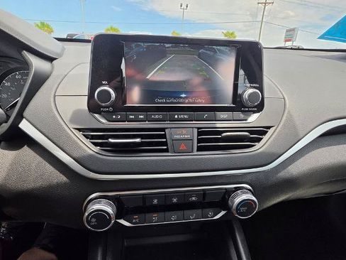 Certified 2024 Nissan Altima 2.5 S FWD image 20