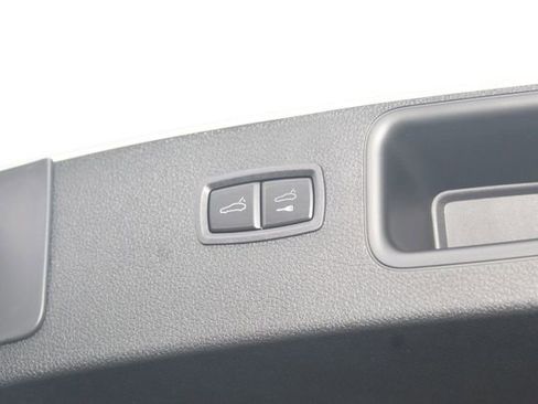 New 2026 Porsche Macan S image 13