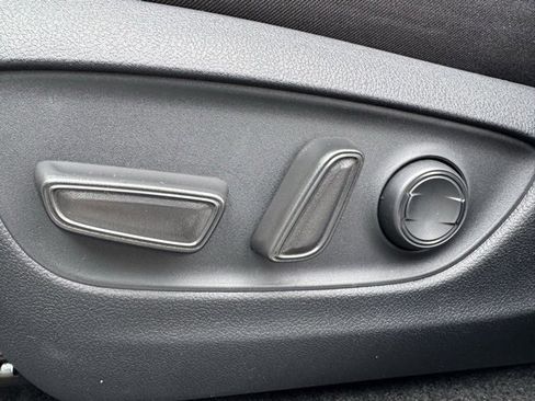 New 2025 Toyota RAV4 XLE w/ Convenience Package image 16