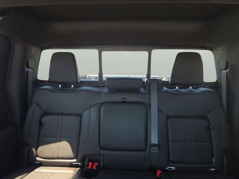 Used 2022 Chevrolet Silverado 1500 High Country w/ Z71 Off-Road Package image 15