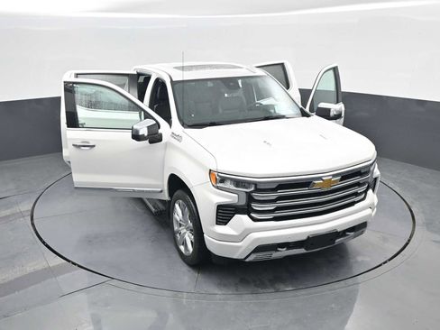 Used 2024 Chevrolet Silverado 1500 High Country image 44