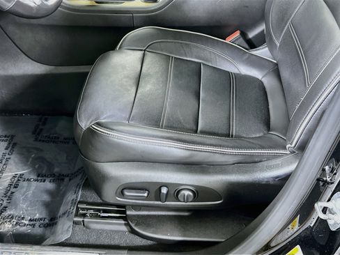 Used 2019 GMC Acadia Denali AWD/4WD image 19