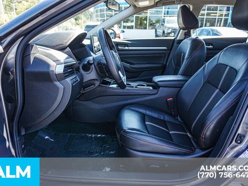 Used 2025 Nissan Altima 2.5 SR FWD image 22