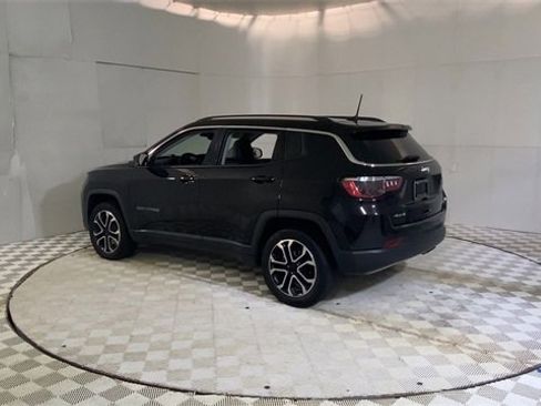 Used 2022 Jeep Compass Limited image 6