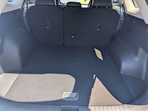 Used 2025 Kia Sportage EX FWD image 10