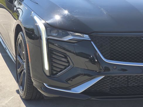 Used 2023 Cadillac CT4 Sport AWD/4WD image 9