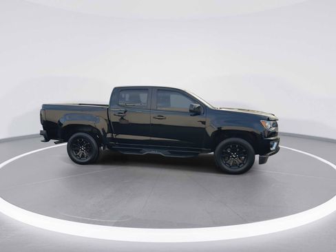 Used 2018 Chevrolet Colorado Z71 w/ Z71 Midnight Edition image 9