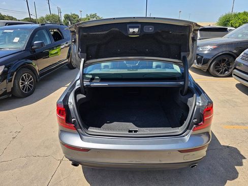Used 2019 Volvo S60 T6 Momentum w/ Premium Package AWD/4WD image 7