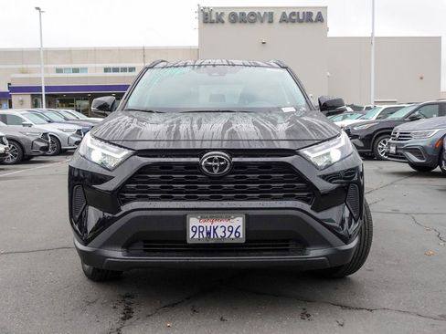 Used 2025 Toyota RAV4 XLE image 2