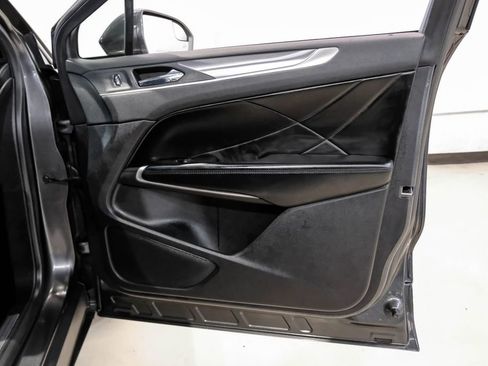 Used 2019 Lincoln MKC Premiere FWD image 47