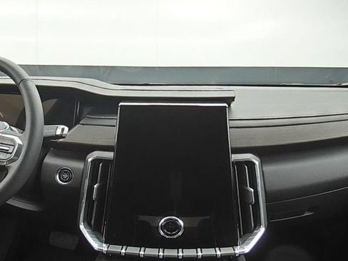 Used 2024 GMC Acadia Denali AWD/4WD image 24