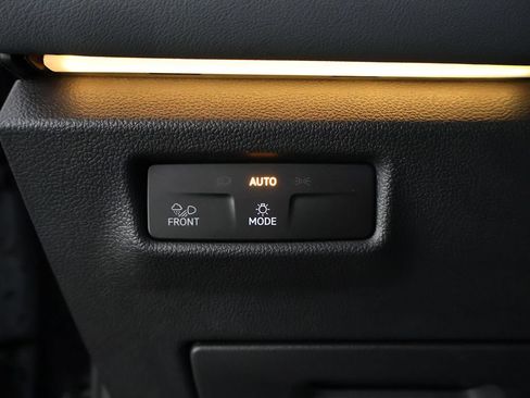 Used 2026 Volkswagen Tiguan SEL R-Line AWD/4WD image 44